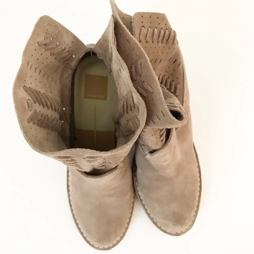 Dolce Vita Landon Booties Boots Suede Taupe size 10
